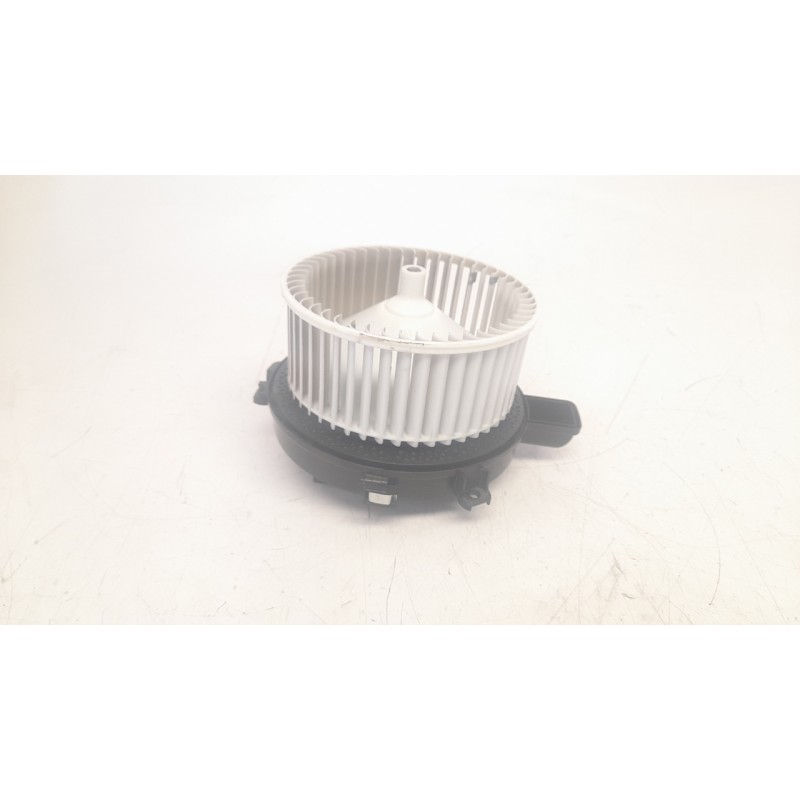 Recambio de ventilador calefaccion para opel astra k lim. 5türig 1.6 cdti dpf referencia OEM IAM 0130309510  