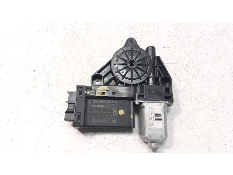 Recambio de motor elevalunas trasero derecho para volvo xc 40 1.5 cat referencia OEM IAM 32283267  