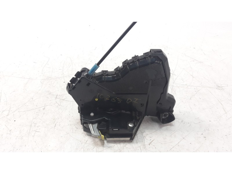 Recambio de cerradura puerta delantera izquierda para lexus ct 1.8 16v cat (híbrido) referencia OEM IAM 6A4120913  