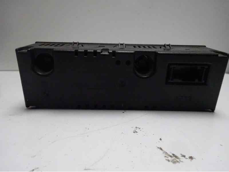 Recambio de pantalla multifuncion para bmw serie 3 berlina (e36) referencia OEM IAM 63138363579  