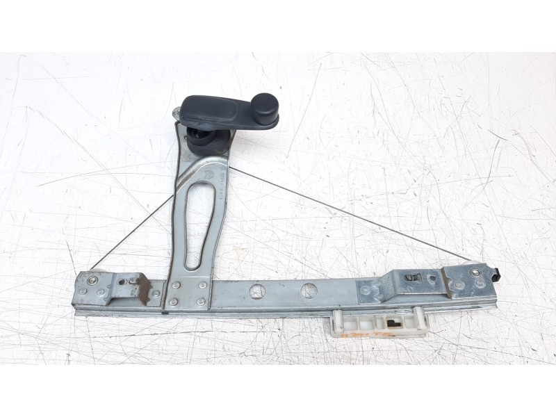 Recambio de elevalunas trasero derecho para citroen c3 1.4 referencia OEM IAM 9680027380  