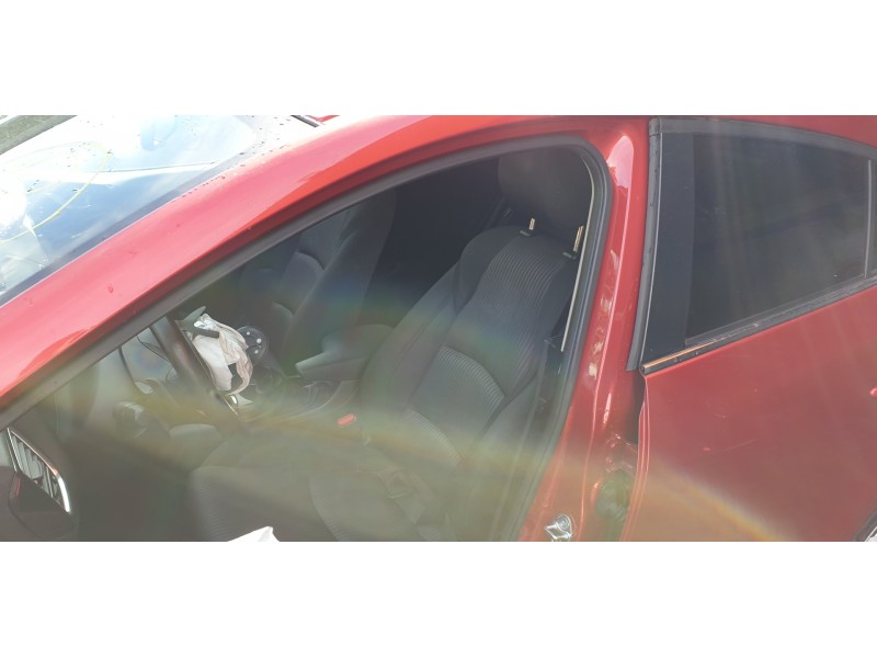 mazda 3 lim. () del año 2015