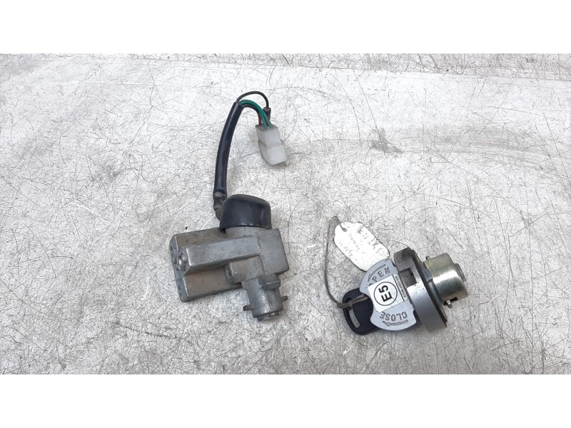 Recambio de conmutador de arranque para kymco agility 50/125 agility city 125 referencia OEM IAM 35010ALJ9E15  