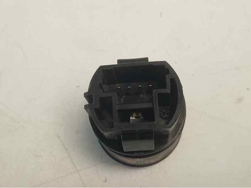 Recambio de interruptor para renault megane iii berlina 5 p limited referencia OEM IAM 1927937  