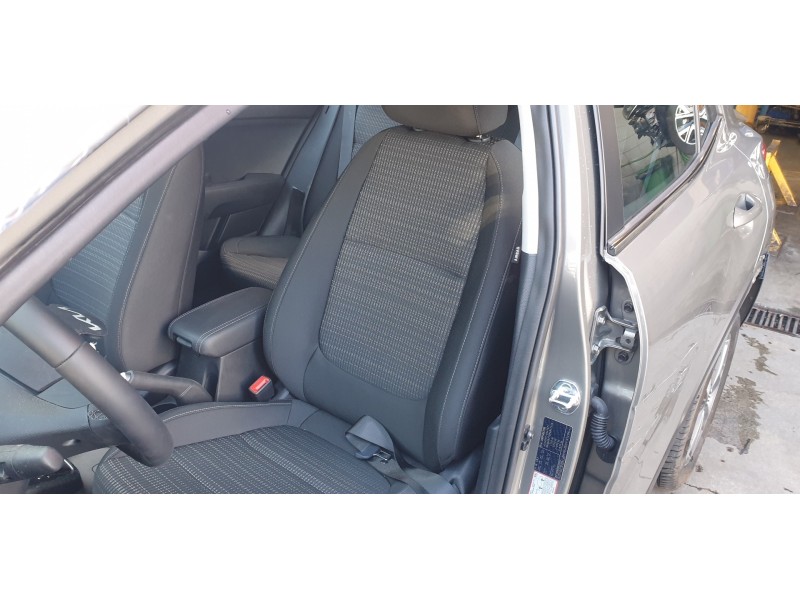 kia stonic (ybcuv) del año 2023