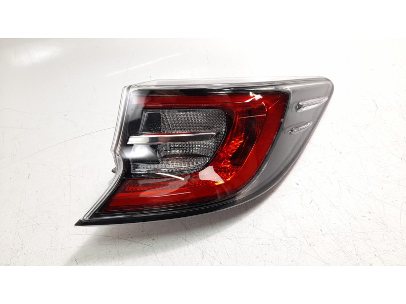 Recambio de piloto trasero derecho para toyota corolla (e21) hybrid active referencia OEM IAM 8155102C80  