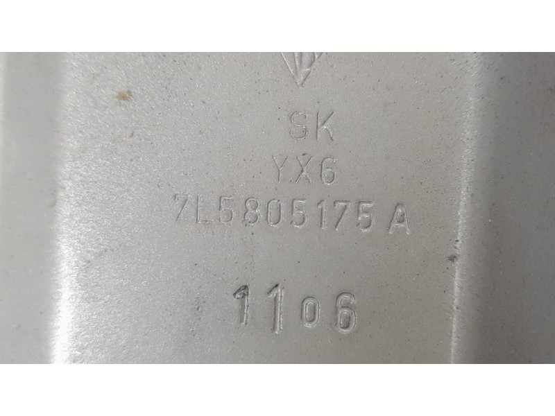 Recambio de punta chasis delantera para porsche cayenne (typ 9pa) turbo s referencia OEM IAM 7L5805175A  