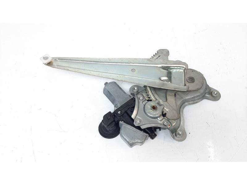 Recambio de elevalunas trasero derecho para lexus ct 1.8 16v cat (híbrido) referencia OEM IAM 6980322200  