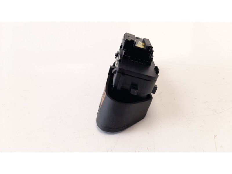 Recambio de interruptor para alfa romeo giulia (952) 2.2 jtdm cat referencia OEM IAM 01561095740  