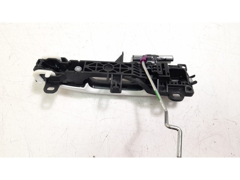 Recambio de maneta exterior delantera derecha para toyota rav4 hybrid 4x2 advance referencia OEM IAM 6921142080A0  
