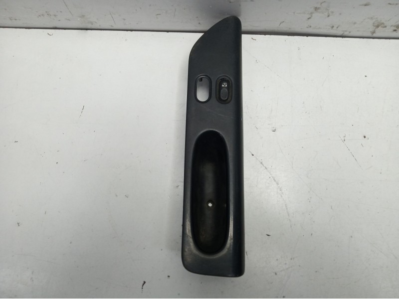 Recambio de mando elevalunas delantero izquierdo para renault laguna (b56) 2.0 rt referencia OEM IAM   