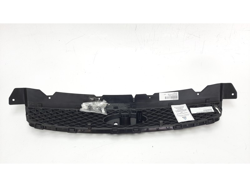 Recambio de rejilla delantera para ford focus berlina (cap) referencia OEM IAM 1337960 107103605 FD4242001