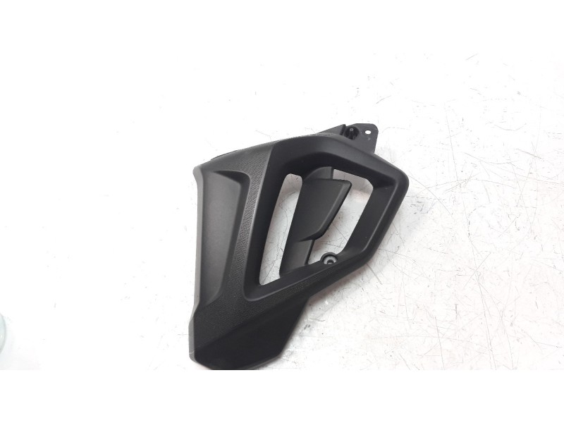 Recambio de carenado delantero izquierdo para bmw f 800 r referencia OEM IAM 46638546357  