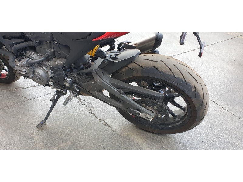 Recambio de puente trasero para ducati monster 937 moster 937 referencia OEM IAM 37012493AA  
