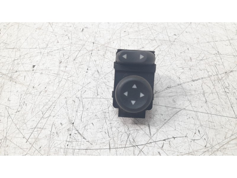 Recambio de mando retrovisor para fiat tipo ii (356) sedan 1.6 jtdm 16v referencia OEM IAM B569  