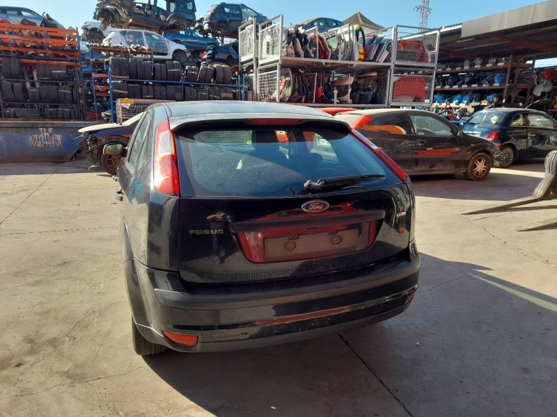 ford focus berlina (cap) del año 2005