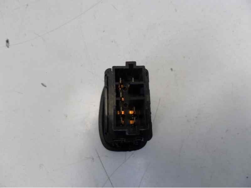 Recambio de mando elevalunas trasero izquierdo para peugeot 406 berlina (s1/s2) srdt referencia OEM IAM   