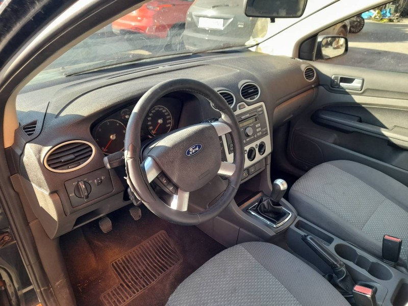 ford focus berlina (cap) del año 2005