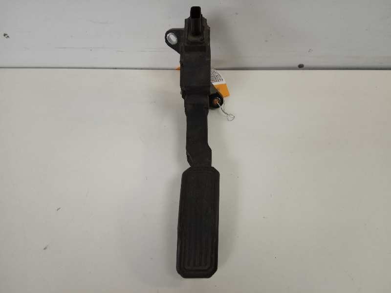 Recambio de potenciometro pedal para toyota auris hybrid active referencia OEM IAM 7811002011  