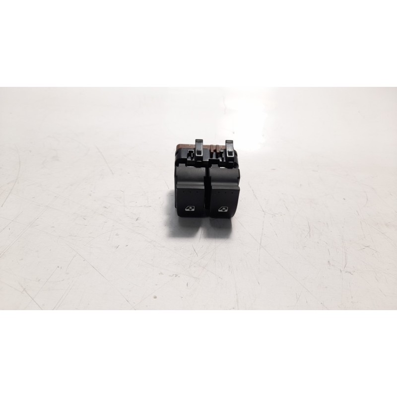 Recambio de mando elevalunas delantero izquierdo para renault clio ii fase ii (b/cb0) referencia OEM IAM 8200060045 IAF430017HQ 