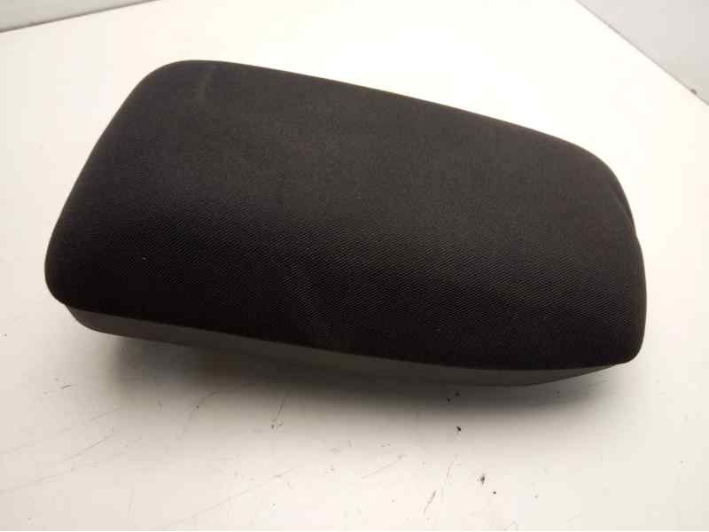 Recambio de apoyabrazos central para toyota auris 1.8 16v cat (híbrido) referencia OEM IAM   