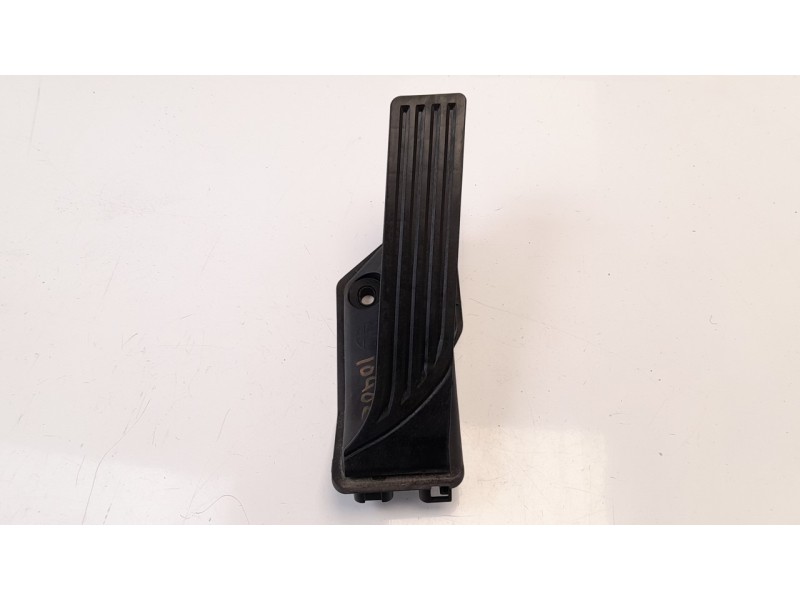 Recambio de potenciometro pedal para alfa romeo giulia (952) 2.2 jtdm cat referencia OEM IAM 505513360  