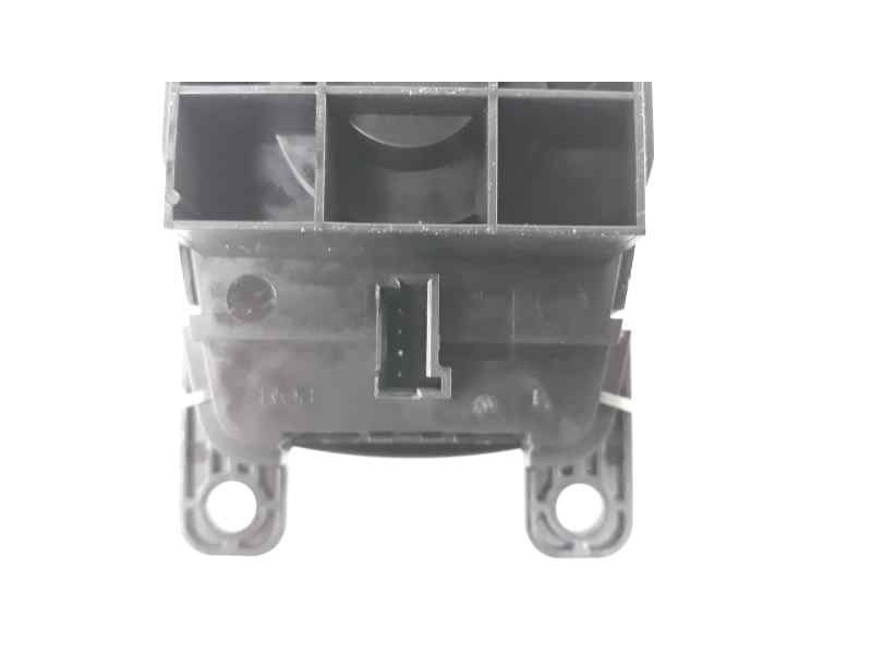 Recambio de mando multifuncion para bmw serie 1 lim. (f21) 116d referencia OEM IAM 931769501  