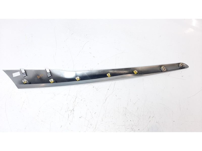Recambio de moldura para renault kadjar 1.5 dci diesel fap energy referencia OEM IAM 969313431R  