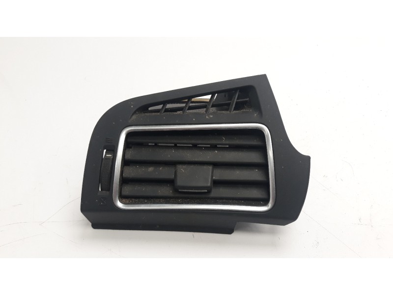 Recambio de rejilla aireadora para toyota verso 1.6 16v cat referencia OEM IAM 556600F020  