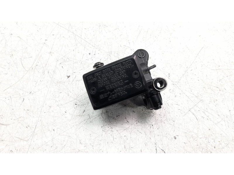 Recambio de bomba freno para yamaha tenere 700 referencia OEM IAM 2B02580A00  