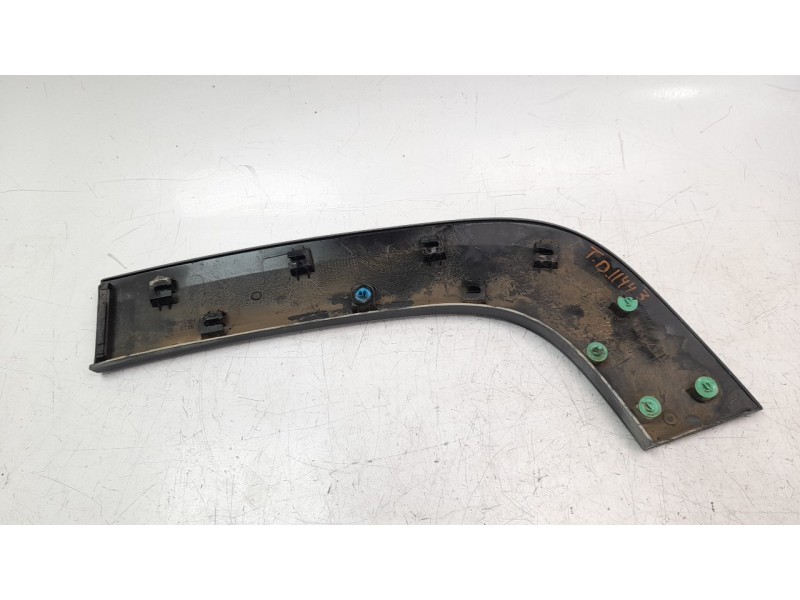 Recambio de aletin trasero derecho para jeep renegade limited 4x4 referencia OEM IAM 735578404  