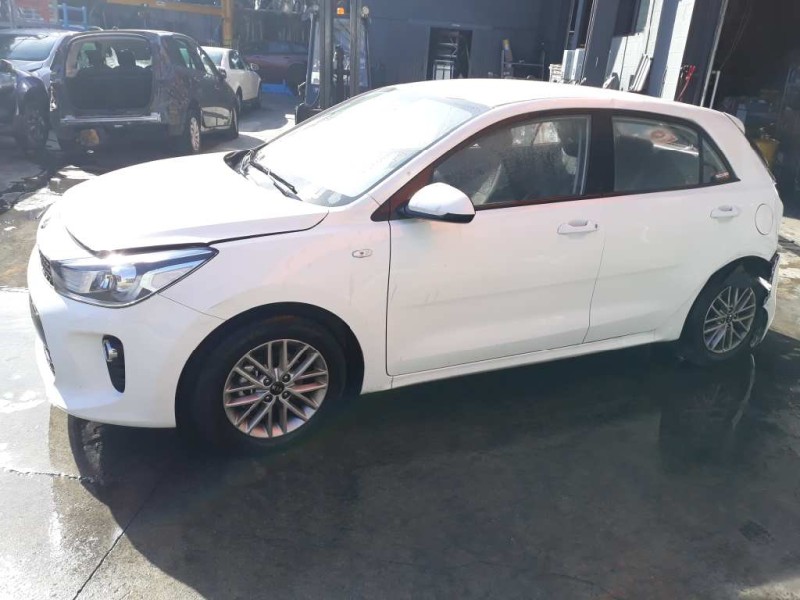 kia rio del año 2018