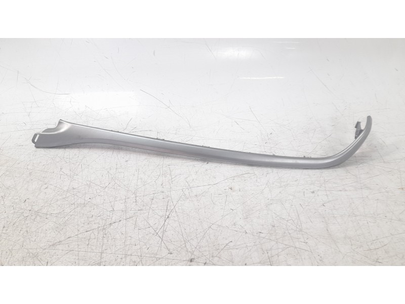 Recambio de moldura para fiat tipo ii (356) sedan 1.6 jtdm 16v referencia OEM IAM 735617541  