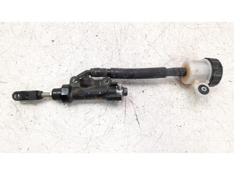 Recambio de bomba freno para yamaha tenere 700 referencia OEM IAM 4P52583V0100  