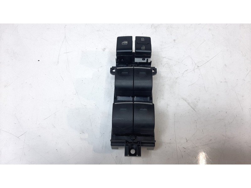 Recambio de mando elevalunas delantero izquierdo para toyota corolla (e21) hybrid active referencia OEM IAM 8404002160  