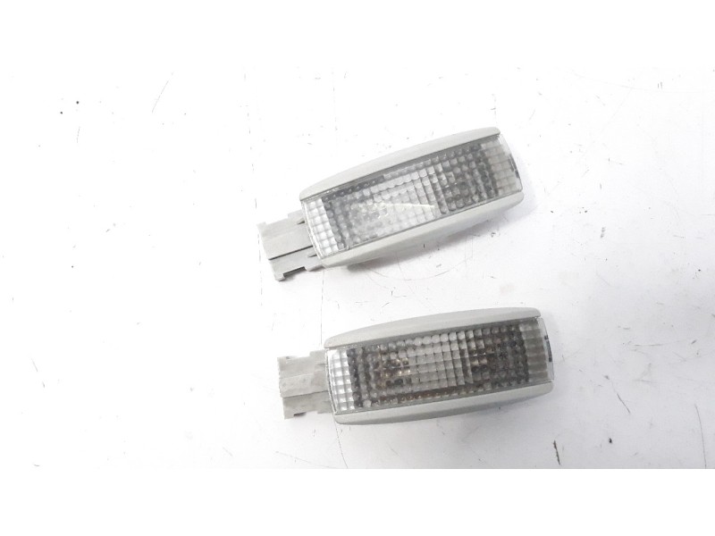 Recambio de luz interior para seat leon (1p1) 2.0 tdi referencia OEM IAM 3B0947109  