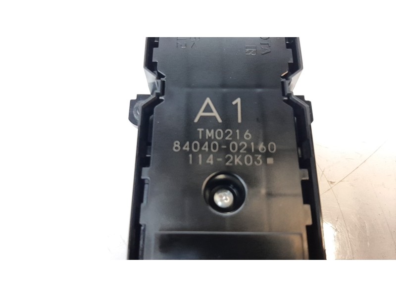 Recambio de mando elevalunas delantero izquierdo para toyota corolla (e21) hybrid active referencia OEM IAM 8404002160  