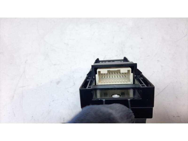 Recambio de mando elevalunas delantero izquierdo para toyota corolla (e21) hybrid active referencia OEM IAM 8404002160  