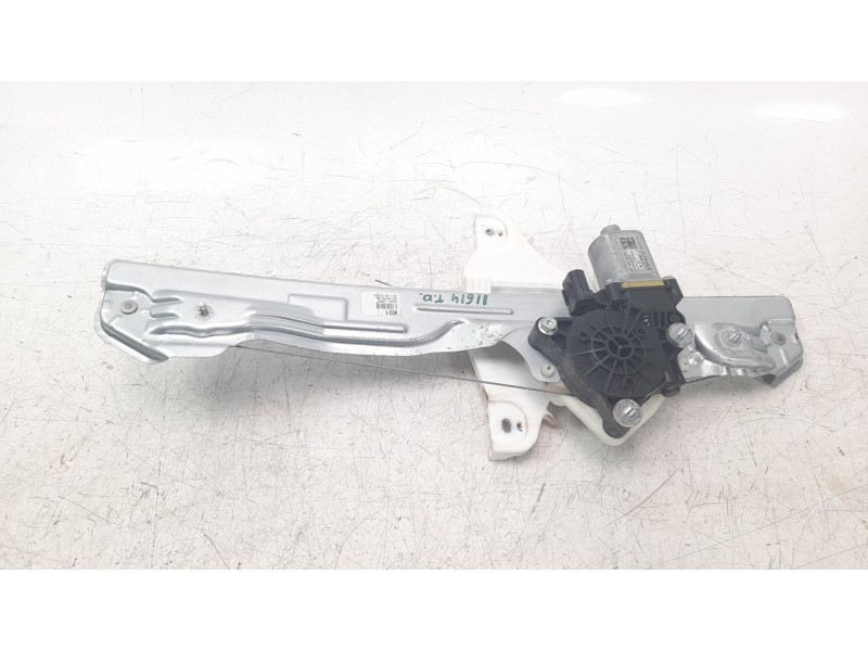 Recambio de elevalunas trasero derecho para hyundai kona referencia OEM IAM 83402J9000  