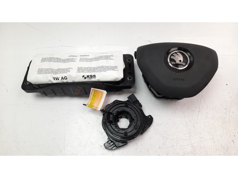 Recambio de airbag delantero izquierdo para skoda fabia 1.0 tsi referencia OEM IAM 6V0880201T  