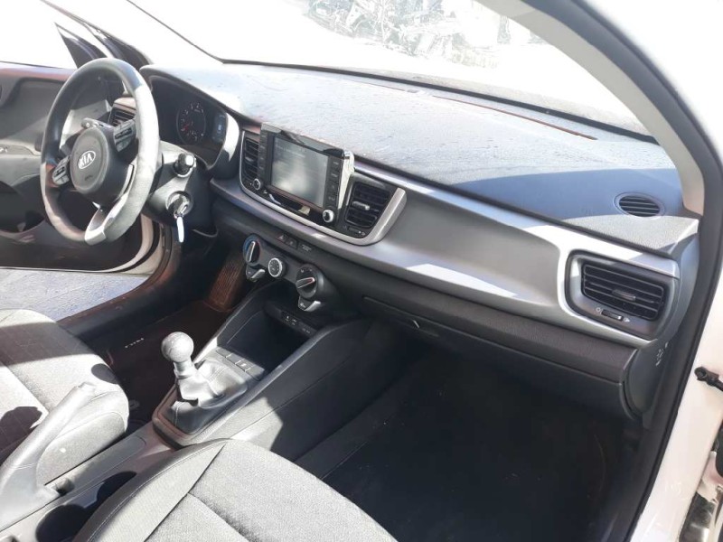 kia rio del año 2018