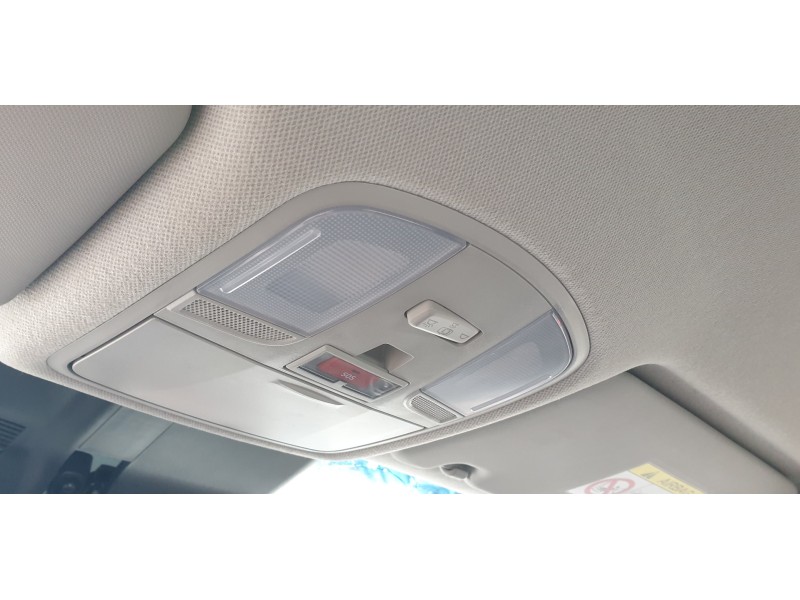 Recambio de luz interior para hyundai kona referencia OEM IAM 92800J9000TTX  