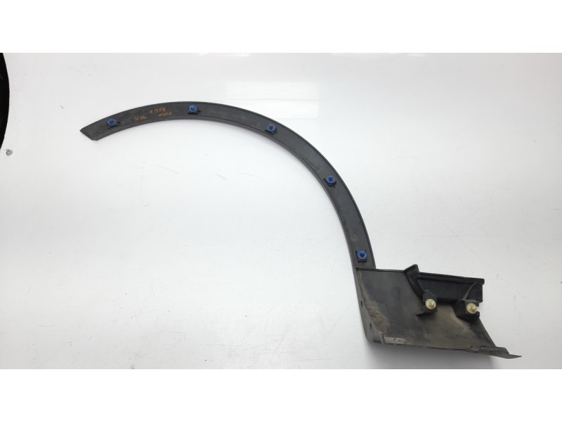 Recambio de aletin trasero derecho para ford kuga (cbv) titanium referencia OEM IAM 8V41S16D238A  