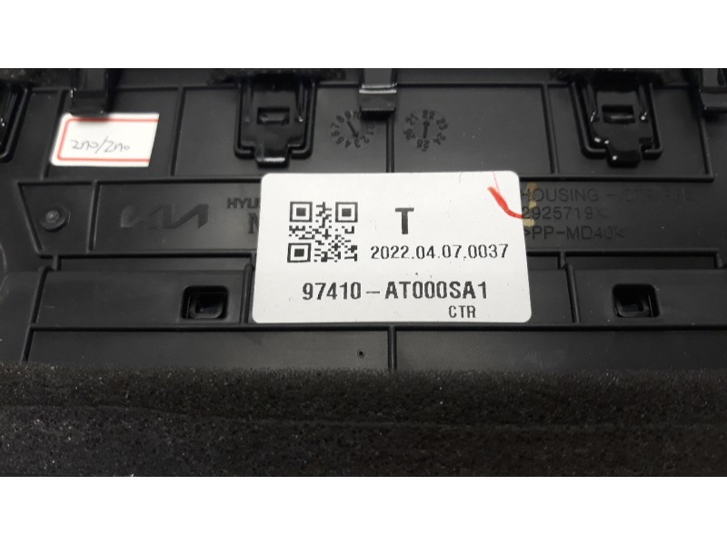Recambio de rejilla aireadora para kia niro referencia OEM IAM 97410AT000SA1  