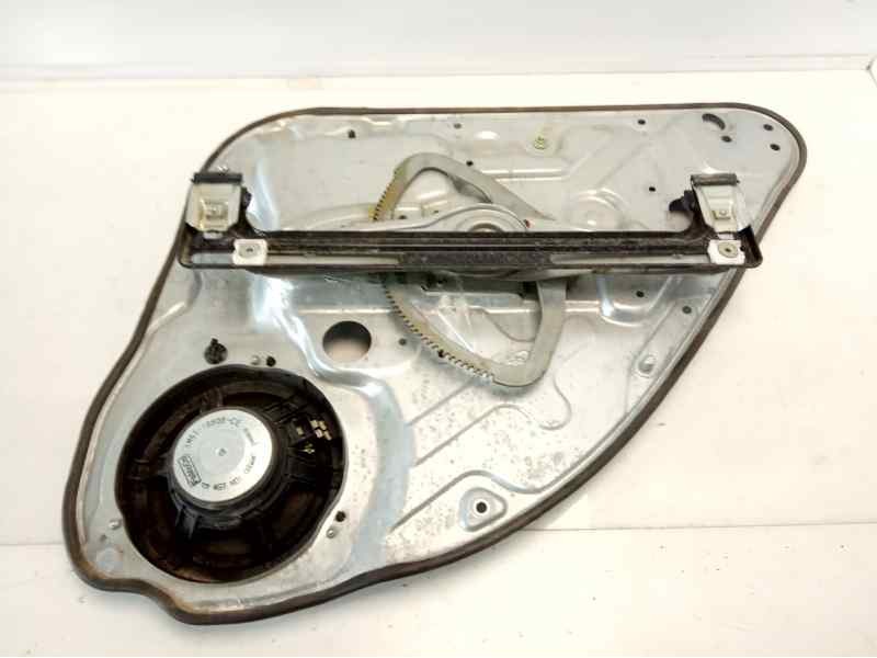 Recambio de elevalunas trasero izquierdo para ford kuga (cbv) titanium referencia OEM IAM 980534100 106104519 118635