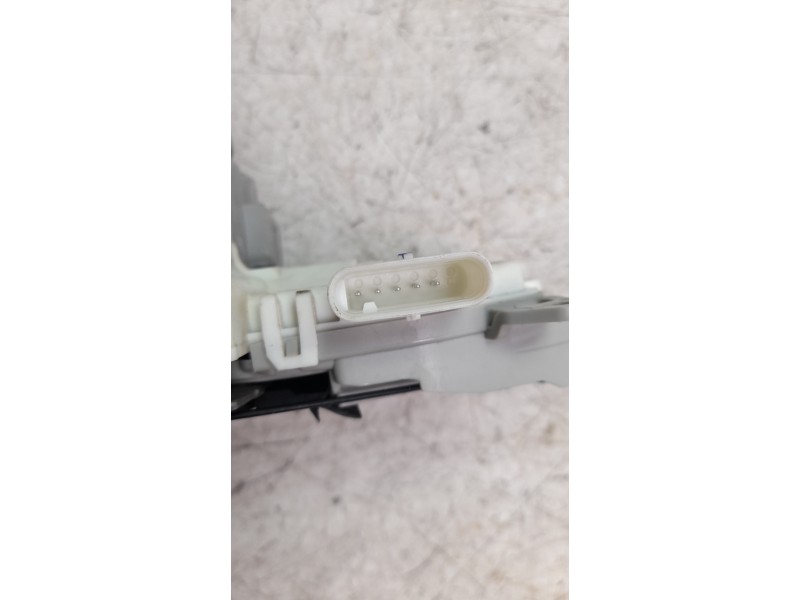 Recambio de cerradura puerta trasera derecha para audi a3 sportback (8vf) 30 tdi s line referencia OEM IAM 8K0839016H  