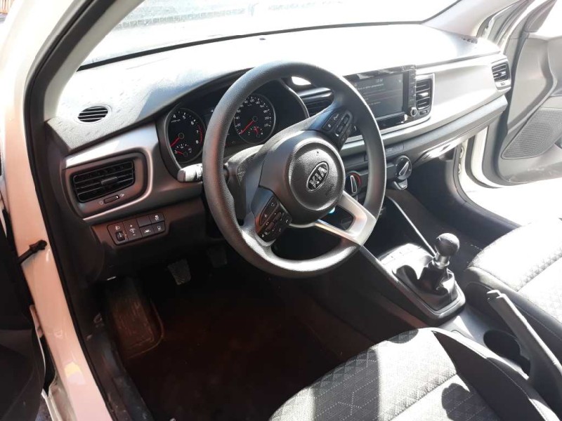 kia rio del año 2018