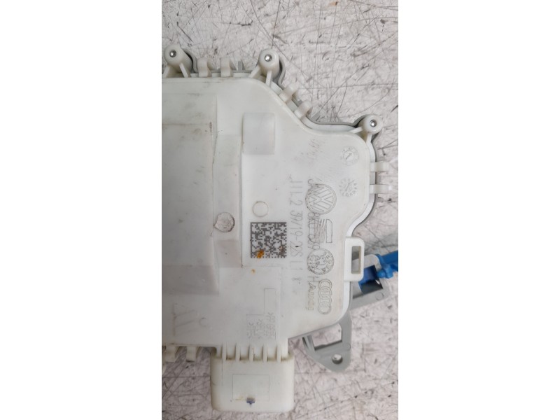 Recambio de cerradura puerta trasera derecha para audi a3 sportback (8vf) 30 tdi s line referencia OEM IAM 8K0839016H  