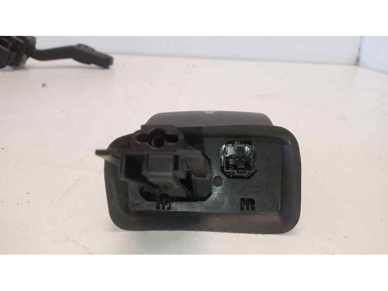Recambio de mando volante para ford kuga (cbv) titanium referencia OEM IAM 758709  