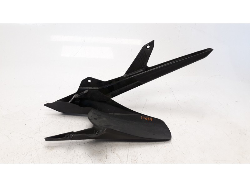 Recambio de guardabarros trasero para yamaha mt-07 referencia OEM IAM B4C2165000  